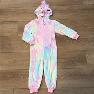 🦄Unicorn onesie size small 4-6 child🦄